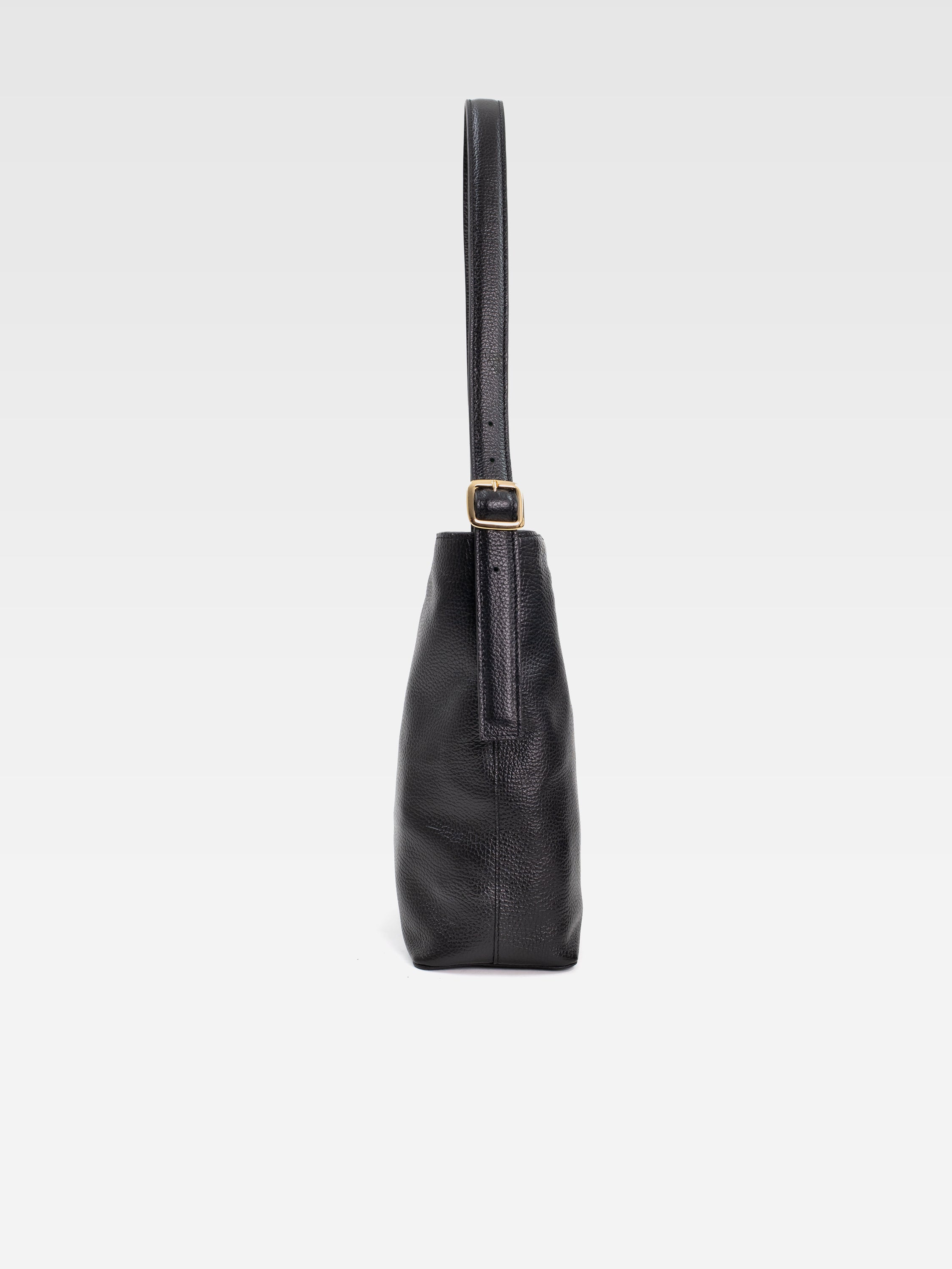 VINA BLACK