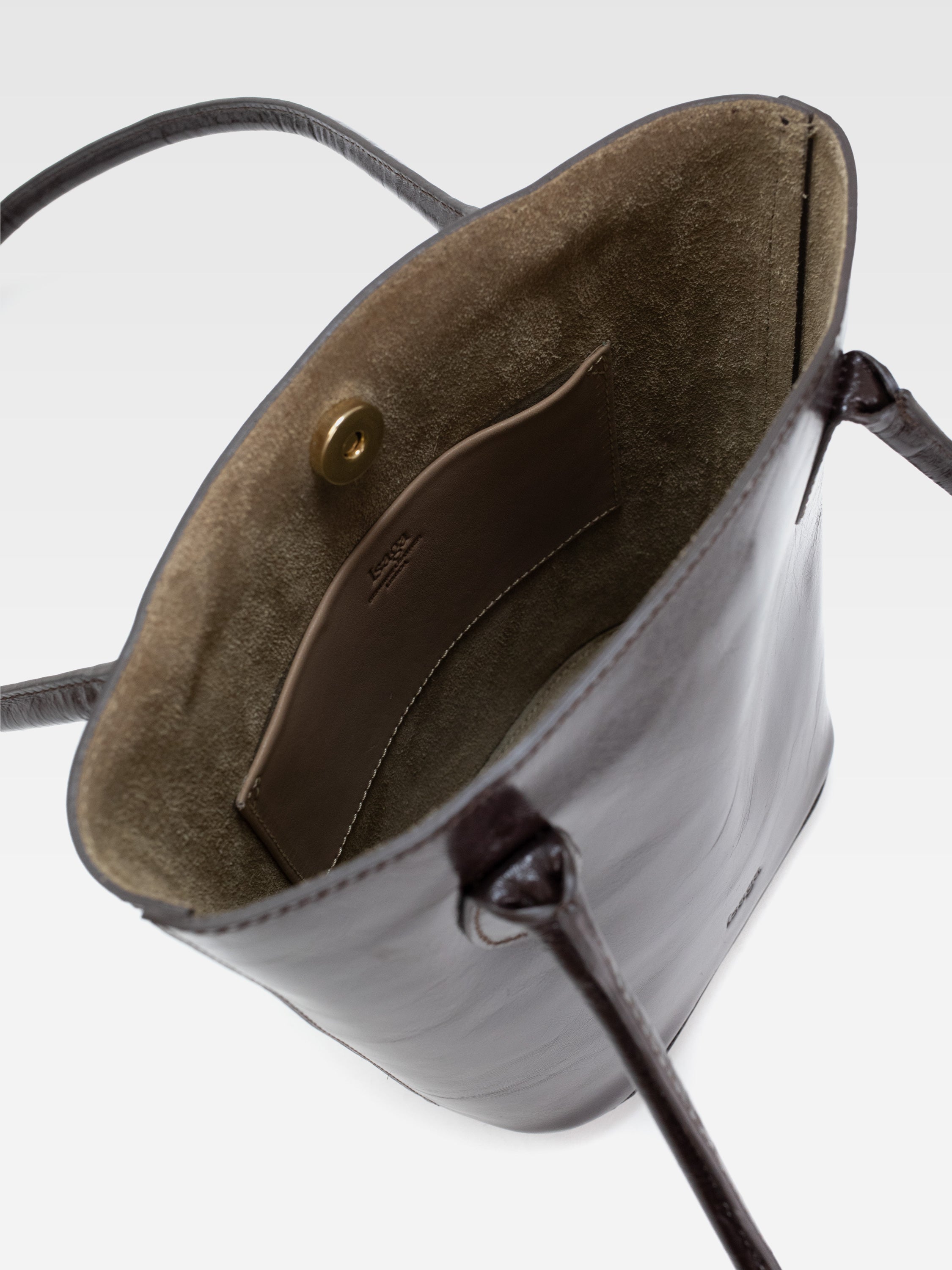 Augusta castanho- Mala em pele de senhora feita à mão em Portugal | vista de cima, interior pele