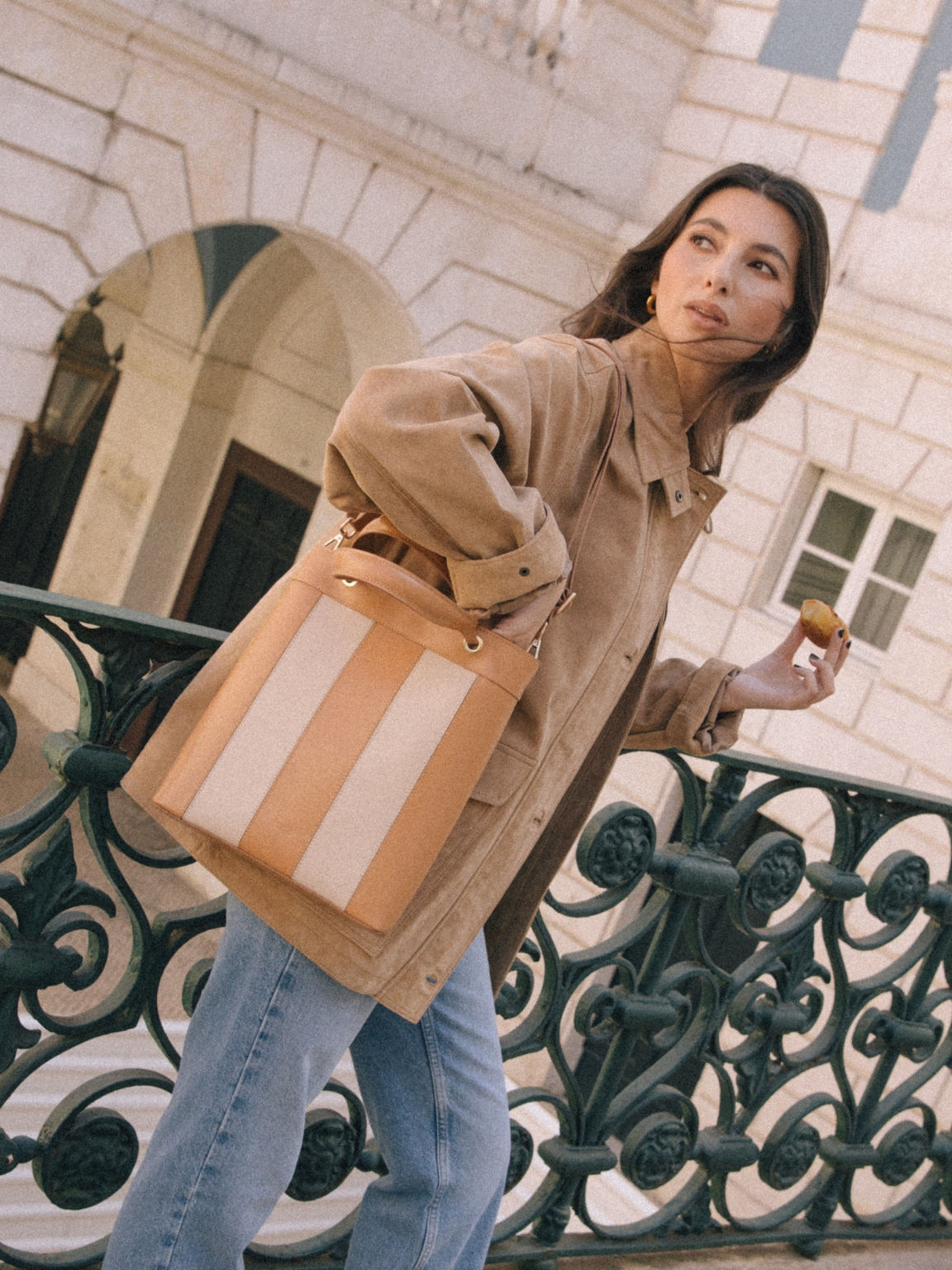 GISELLA BLACK HANDBAG