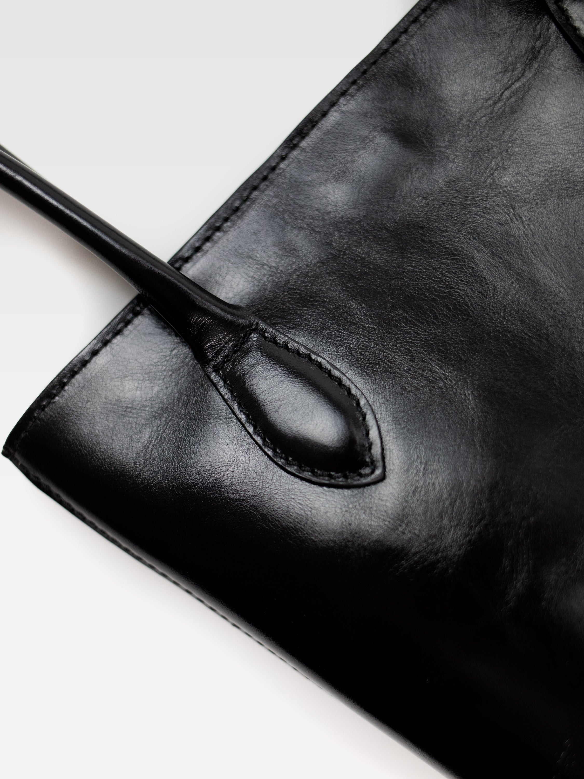 AUGUSTA BLACK HANDBAG